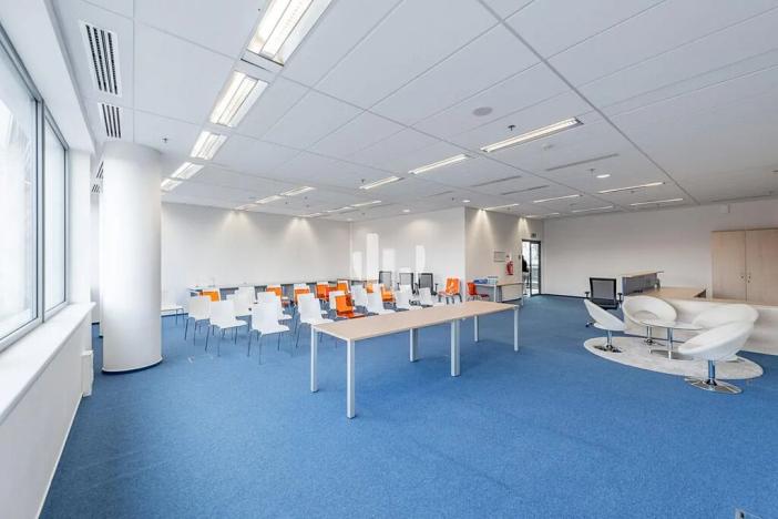 Pronájem kanceláře, Praha - Vokovice, Evropská, 700 m2