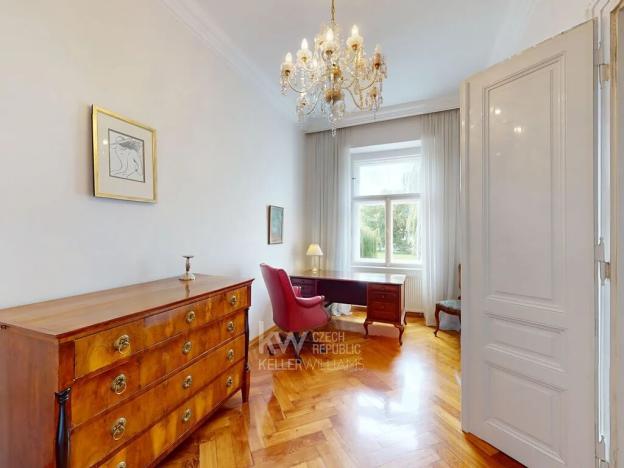 Pronájem bytu 3+1, Praha - Malá Strana, U železné lávky, 125 m2