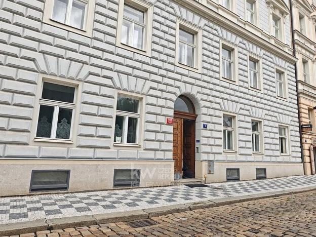 Pronájem bytu 3+1, Praha - Malá Strana, U železné lávky, 125 m2