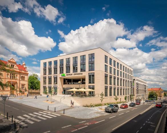 Pronájem kanceláře, Praha - Holešovice, Veletržní, 380 m2