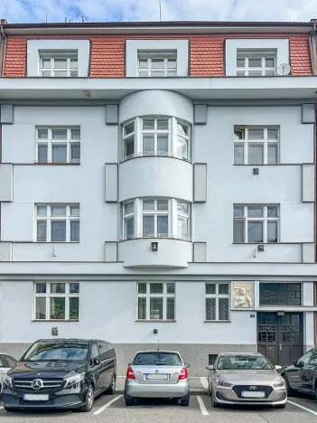 Pronájem bytu 2+1, Hradec Králové, Nerudova, 78 m2