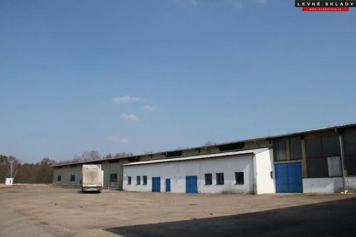 Pronájem skladu, Kolín, 2000 m2