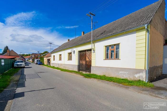 Prodej rodinného domu, Štěkeň, Kestřanská, 250 m2