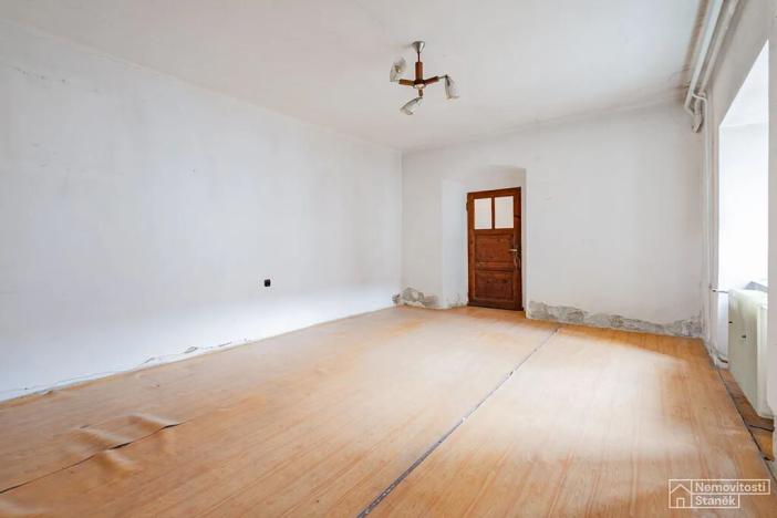 Prodej rodinného domu, Štěkeň, Kestřanská, 250 m2