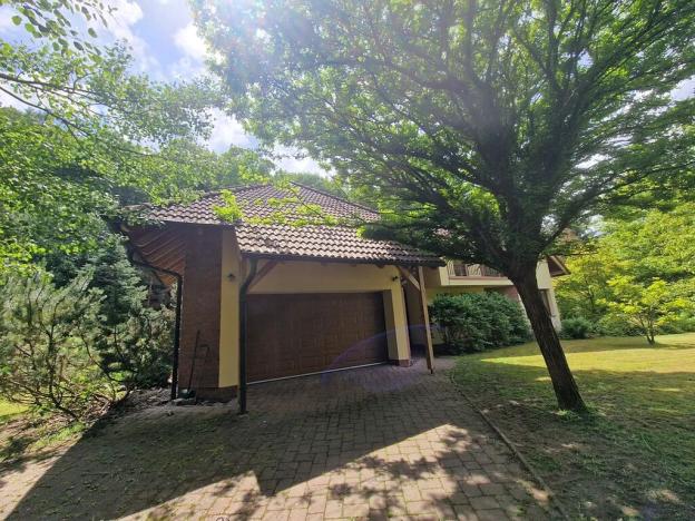 Prodej rodinného domu, Hrdlořezy, 280 m2