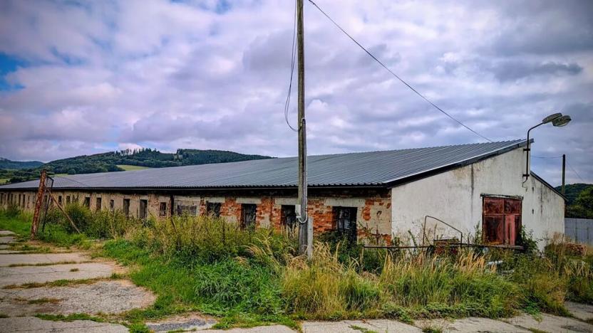 Pronájem skladu, Březůvky, 941 m2