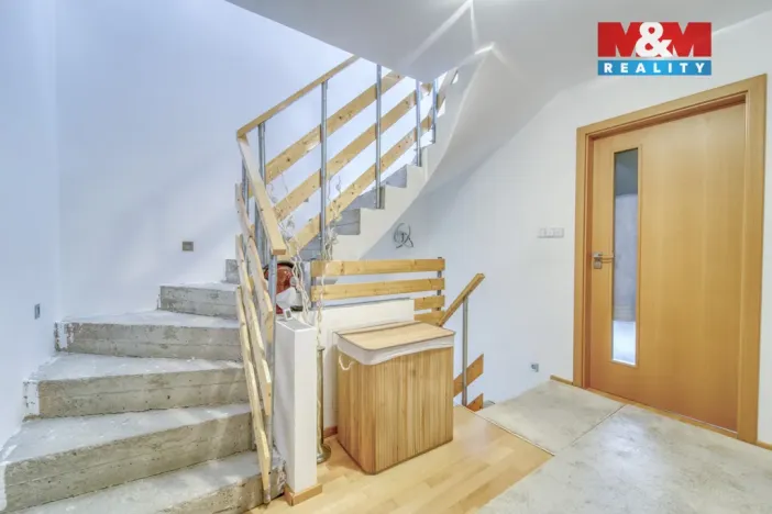 Prodej rodinného domu, Postřižín, Šípková, 136 m2