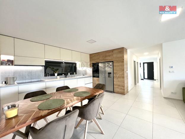 Pronájem rodinného domu, Holasovice - Loděnice, 110 m2