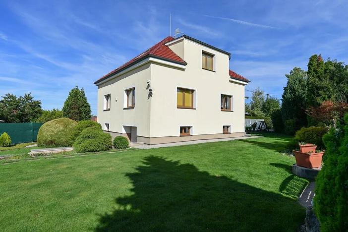 Prodej rodinného domu, Statenice, 203 m2