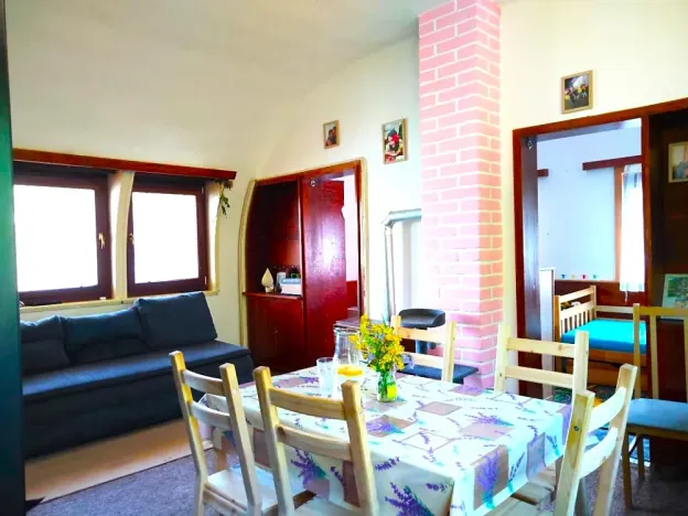 Prodej rodinného domu, Chvaletice, Nerudova, 63 m2