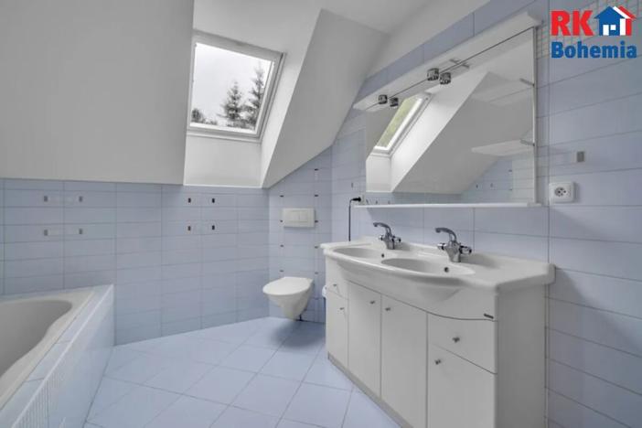 Prodej rodinného domu, Hrdlořezy, 400 m2