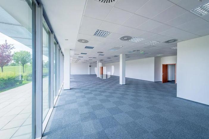 Pronájem kanceláře, Praha - Třebonice, Řevnická, 329 m2