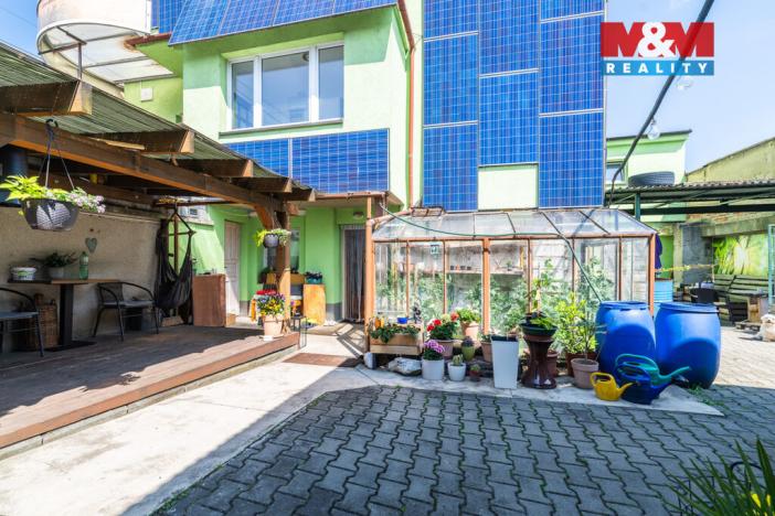 Prodej činžovního domu, Otrokovice - Kvítkovice, tř. Osvobození, 422 m2