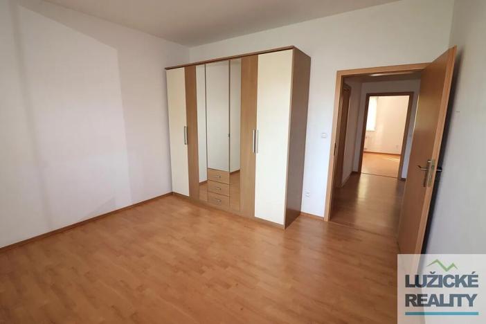 Prodej bytu 2+kk, Praha - Horní Počernice, V javorech, 42 m2