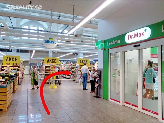 Pronájem obchodního prostoru, Karlovy Vary, 43 m2