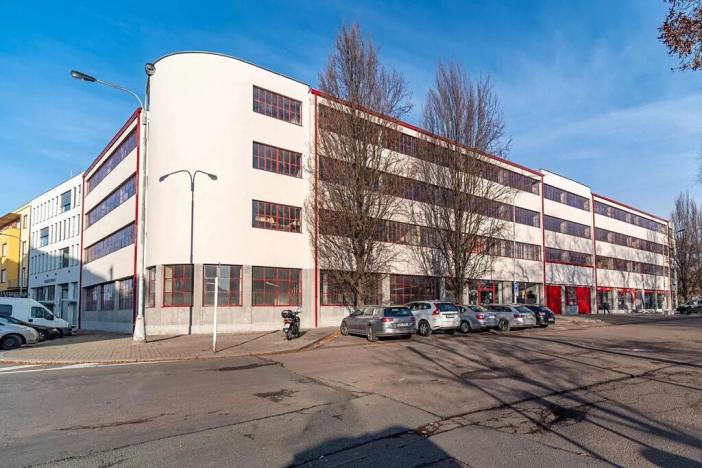 Pronájem skladu, Hradec Králové, náměstí 5. května, 108 m2