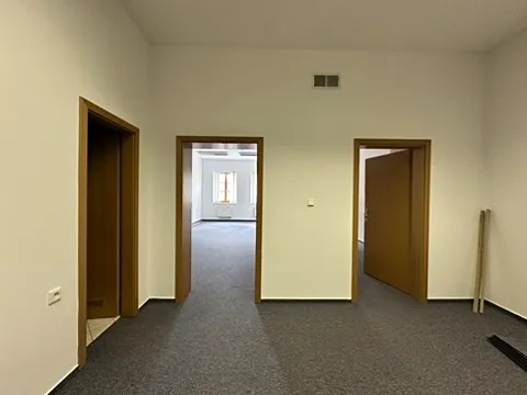 Pronájem kanceláře, Hradec Králové, Malé náměstí, 70 m2