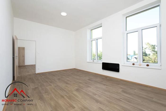 Pronájem bytu 2+kk, Ostrava, Křišťanova, 56 m2