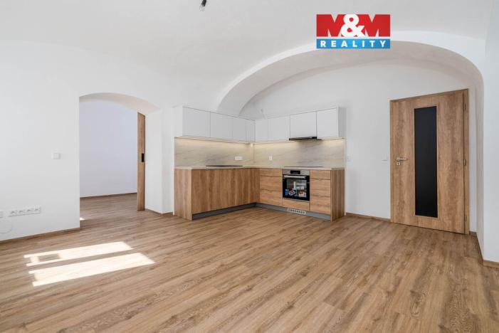 Prodej bytu 2+kk, Třebechovice pod Orebem, Masarykovo náměstí, 57 m2