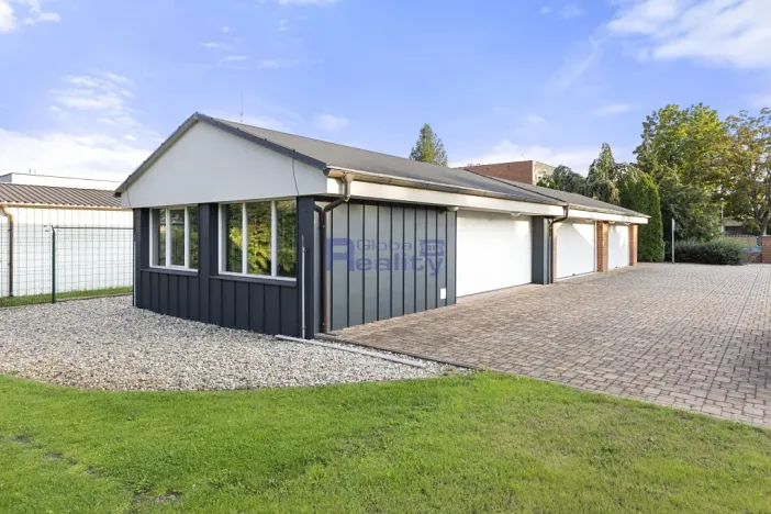 Prodej výrobních prostor, Hradec Králové, Jana Krušinky, 2133 m2