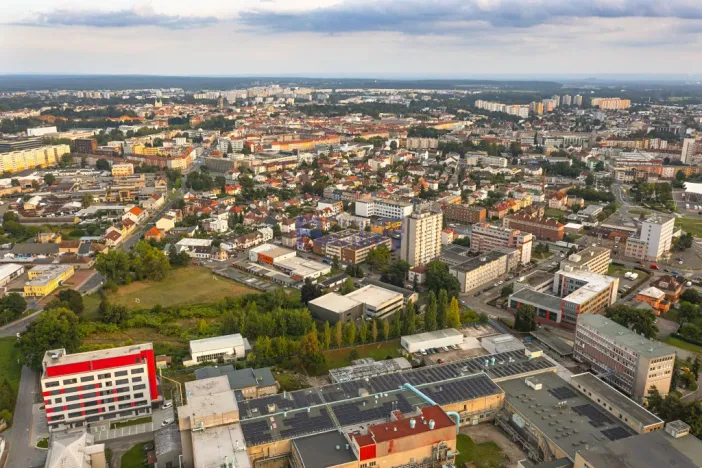 Pronájem skladu, Hradec Králové, Jana Krušinky, 1613 m2