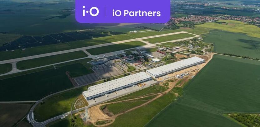 Pronájem skladu, Brno, Letiště Brno-Tuřany, 13000 m2