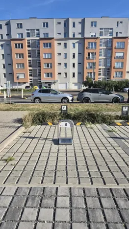 Prodej garážového stání, Praha - Strašnice, Počernická, 13 m2