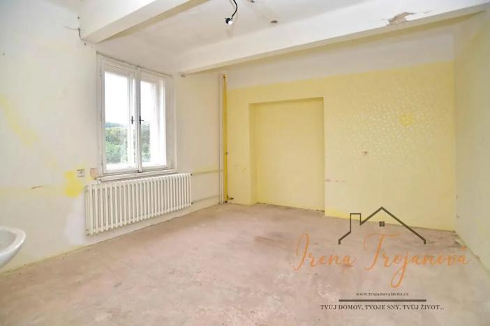 Prodej pozemku pro bydlení, Lštění, Míru, 1933 m2