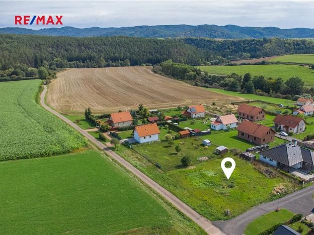 Prodej pozemku pro bydlení, Mlečice, 983 m2