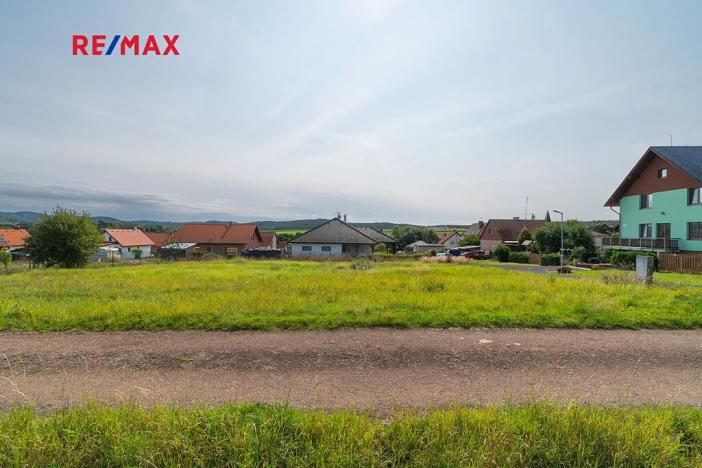 Prodej pozemku pro bydlení, Mlečice, 983 m2