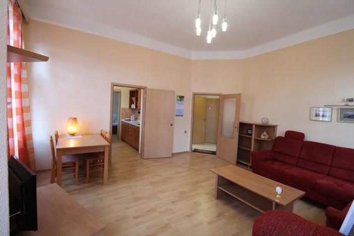 Pronájem bytu 2+1, Karlovy Vary, Zeyerova, 60 m2