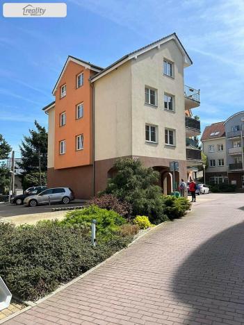 Pronájem bytu 3+kk, Strančice, Náměstí Emila Kolbena, 100 m2