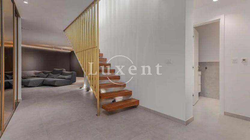 Prodej vily, Split, Chorvatsko, 320 m2