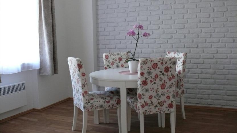 Pronájem bytu 2+kk, Karlovy Vary, Petřín, 60 m2