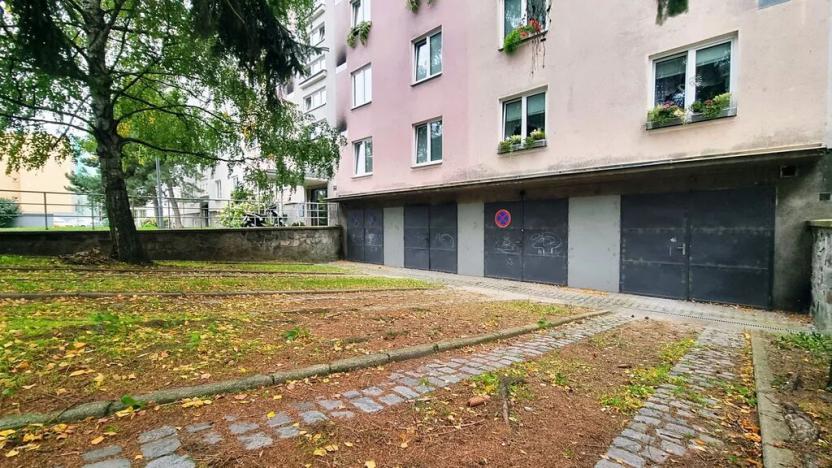 Pronájem garáže, Brno, Křídlovická, 17 m2