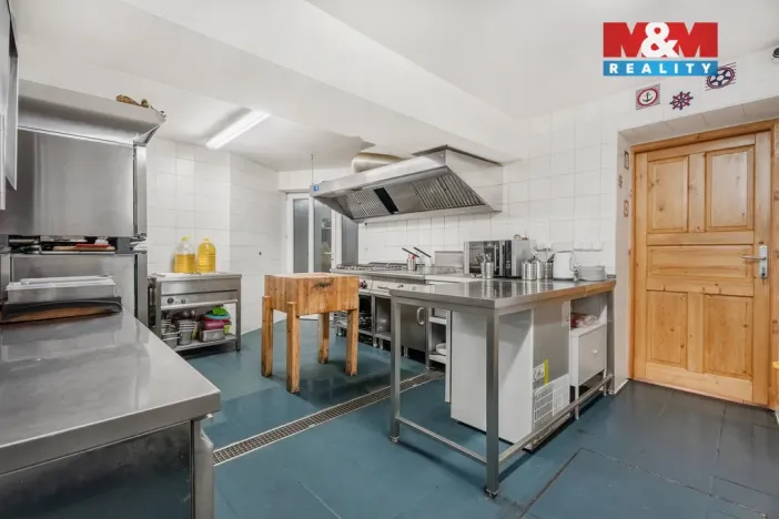 Prodej restaurace, Hřensko, 300 m2