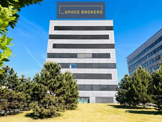 Pronájem kanceláře, Praha, Prosecká, 1154 m2