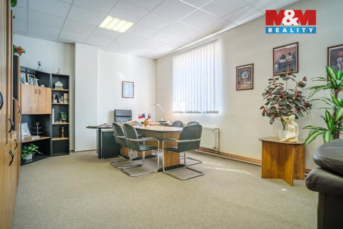 Prodej obchodního prostoru, Kadaň, Polní, 1200 m2