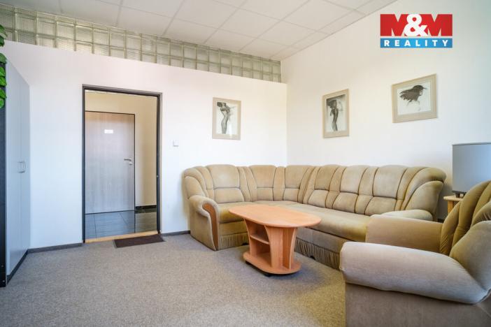 Prodej obchodního prostoru, Kadaň, Polní, 1200 m2