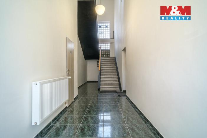 Prodej obchodního prostoru, Kadaň, Polní, 1200 m2