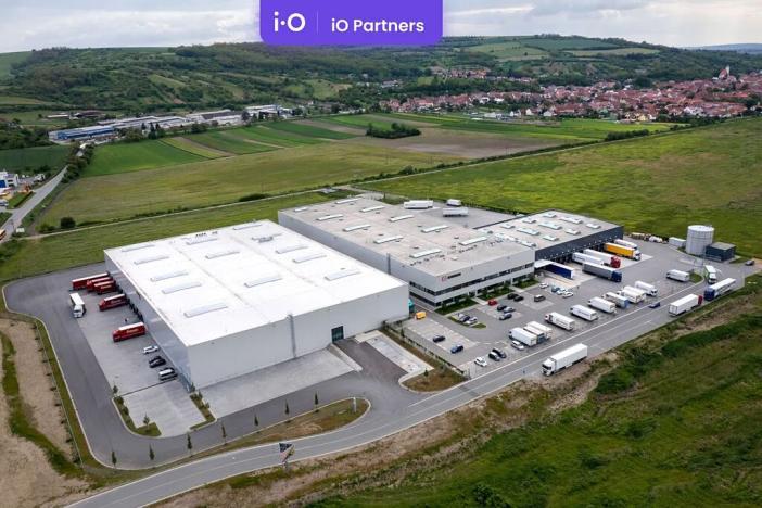 Pronájem skladu, Blučina, Hřbitovní, 37517 m2