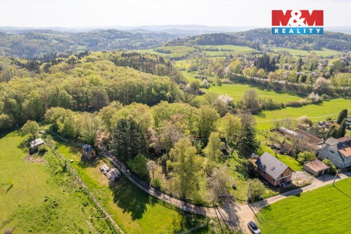 Prodej pozemku pro bydlení, Kamenice - Ládví, 1792 m2