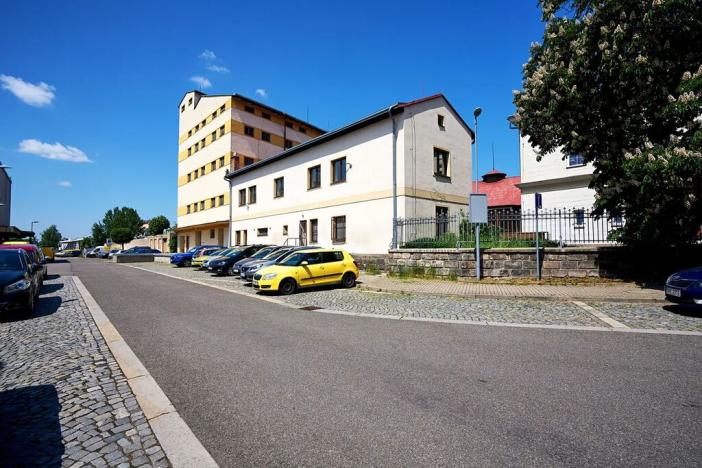 Prodej obchodního prostoru, Turnov, Nádražní, 2438 m2