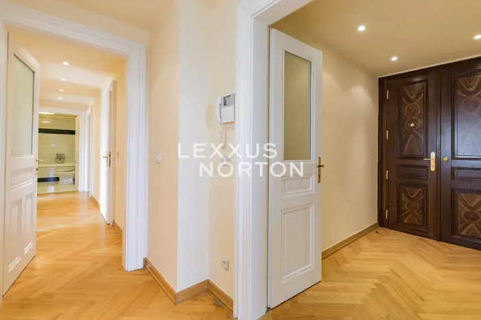 Pronájem bytu 5+1, Praha - Malá Strana, Újezd, 286 m2