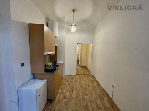 Pronájem bytu 1+1, Praha - Nové Město, Lublaňská, 40 m2