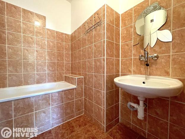 Pronájem bytu 1+1, Hronov, Husova, 64 m2