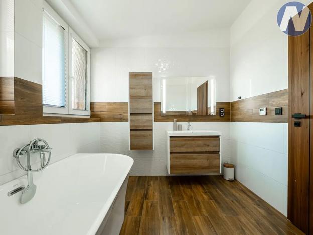 Prodej rodinného domu, Horní Planá, 196 m2