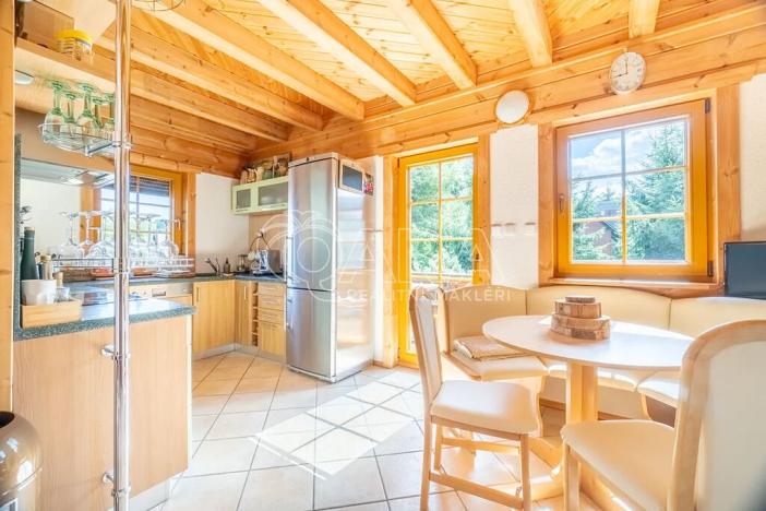 Prodej ubytování, Loučná pod Klínovcem, 195 m2