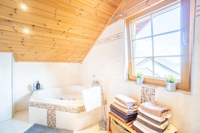 Prodej ubytování, Loučná pod Klínovcem, 195 m2