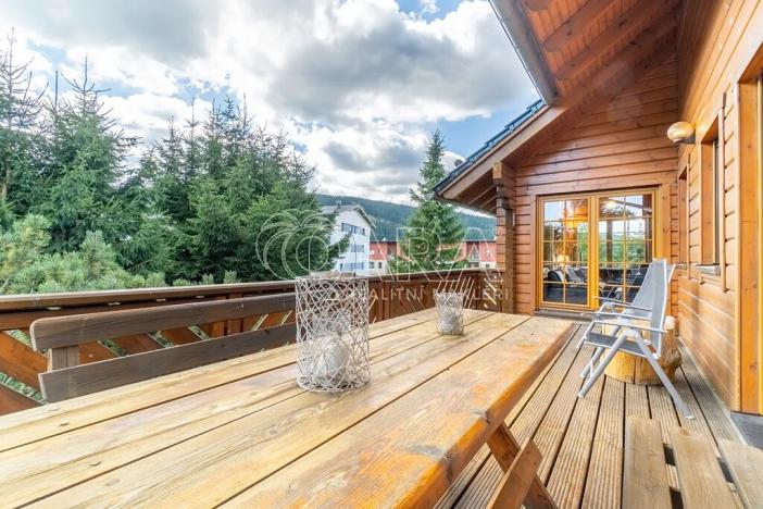 Prodej ubytování, Loučná pod Klínovcem, 195 m2